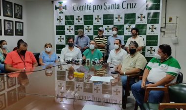 Cívicos cruceños denuncian irregularidades en las elecciones con acta de votación de 2019