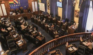 Asamblea alarga mandato hasta el martes, CC denuncia que vulnera ley e impugnará