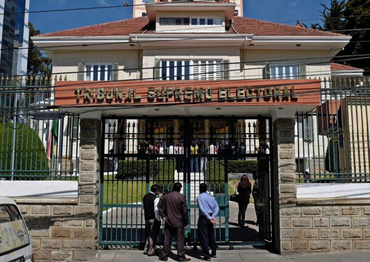 El TSE verificará el jueves si las listas de candidaturas cumplen la paridad de género