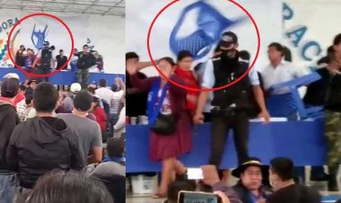 Le lanzan un sillazo a Evo en el ampliado del MAS en Lauca Ñ