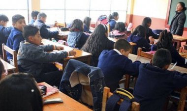 Maestros piden al Gobierno asumir gastos si se decide por las clases semipresenciales