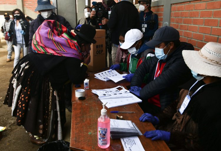 Con 38 alianzas, la oposición enfrenta al MAS en regiones