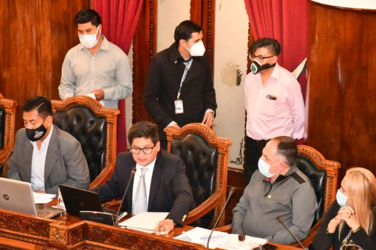 El Gobierno espera recaudar casi Bs 1.000 MM al año con aplicación de dos medidas