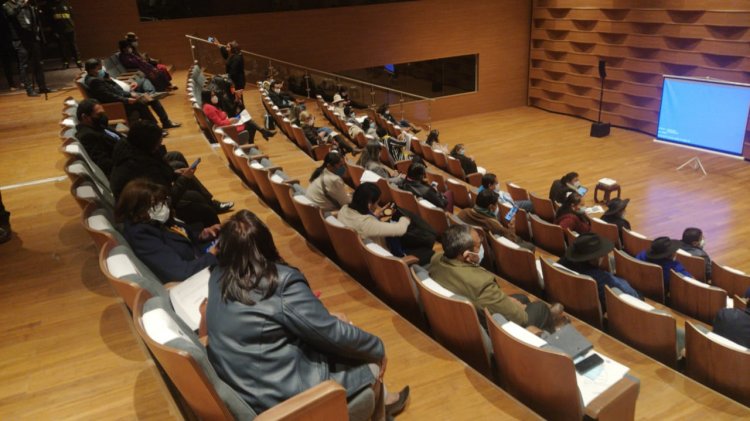 Diputados aprueban devolución en efectivo del 5 por ciento facturas para quienes ganen hasta Bs 9 mil