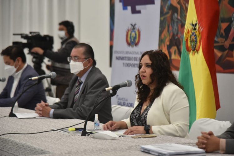 Salud anuncia más de 2 millones de pruebas COVID-19 y 6,5 millones de vacunas para 2021