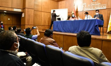 El Gobierno y los choferes federados instalan diálogo a horas de un paro