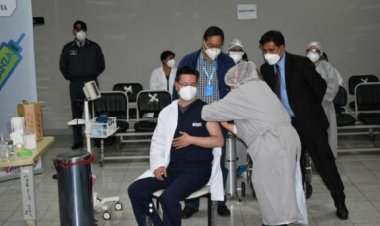 El presidente Luis Arce da inicio a la vacunación contra la Covid en La Paz