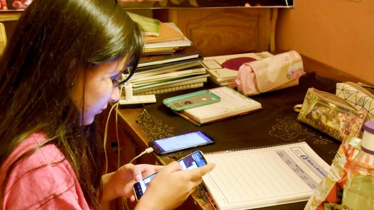 Ministerio de Educación deja que colegios privados y padres definan pensiones y contratos