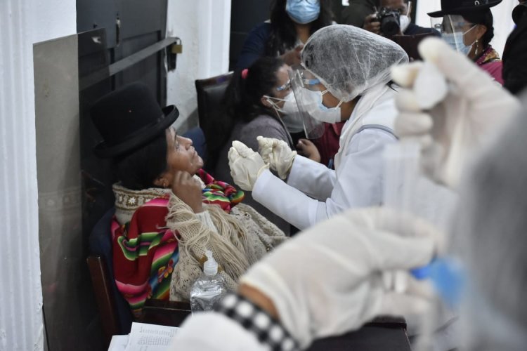 Las vacunas serán distribuidas desde este viernes y 11 ministerios dirigirán el operativo