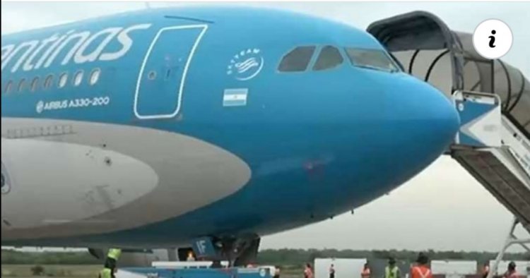 Llegó a Argentina el avión que trae el lote de vacunas Sputnik para Bolivia