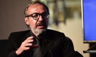 Gobierno pide a médicos levantar ‘amenaza’ para retomar diálogo, en Santa Cruz van al paro