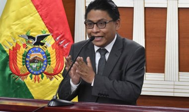 El Gobierno espera inhabilitación de Reyes Villa y pide al TSE celeridad