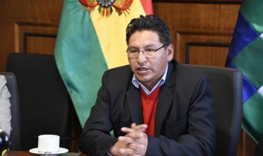 Bolivia y Chile analizan situación migratoria en la zona de frontera