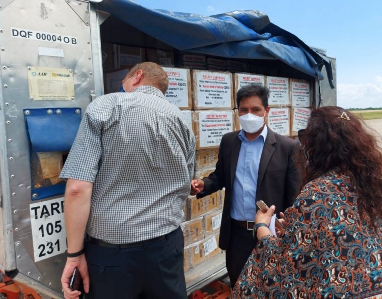 Llegan a Bolivia más de 15 toneladas de medicamentos para fortalecer la lucha contra la pandemia