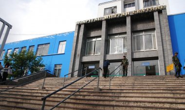 Se confirma vacunación irregular a cuatro personas en el COSSMIL y hay más denuncias en Tarija y Sucre