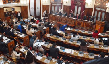 Diputados aprueba ley para canalizar Bs 43 MM a facilitar el acceso a la educación