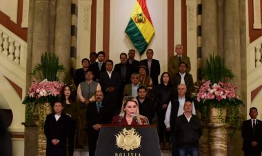 Ordenan aprehensión de Áñez y cinco exministros, uno ya está detenido