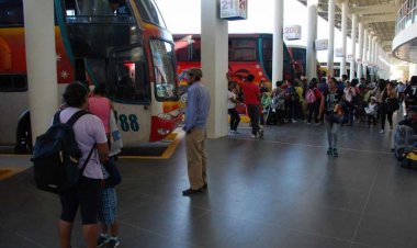 Operativos de control retienen a menores que viajan sin el formulario de viaje