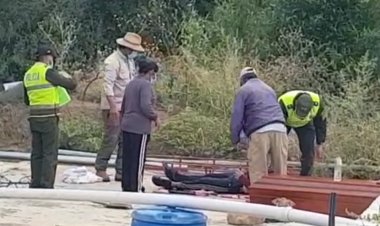 Bomberos rescatan el cuerpo sin vida de una persona en la comunidad de Colon Norte