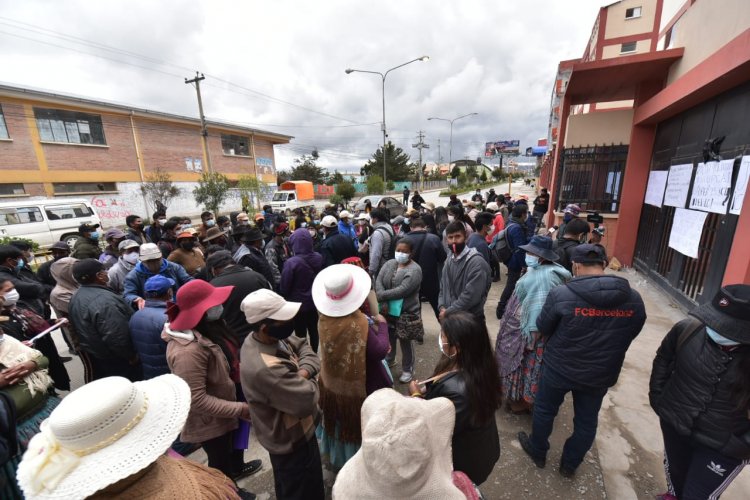 La Justicia envía a la cárcel a los siete universitarios detenidos por la tragedia en la UPEA