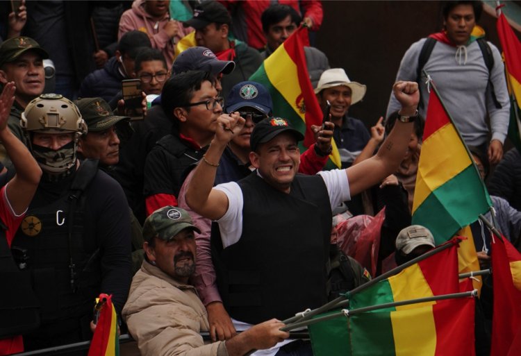 Tras aprehensión del almirante Arce San Martin, se alista citación para Camacho y su padre