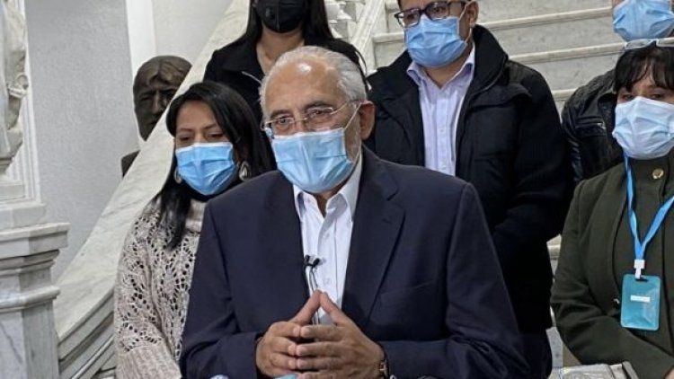 Mesa: El golpe en Bolivia supondría juicio a Arce por acatar una decisión de facto