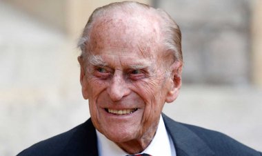 El príncipe Felipe, esposo de la reina Isabel II, muere a los 99 años