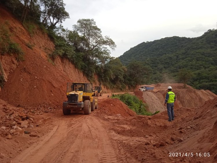 SE REACTIVAN TRABAJOS DE CONSTRUCCIÓN DEL TRAMO ACHERAL - CHOERE EN EL CHACO TARIJEÑO