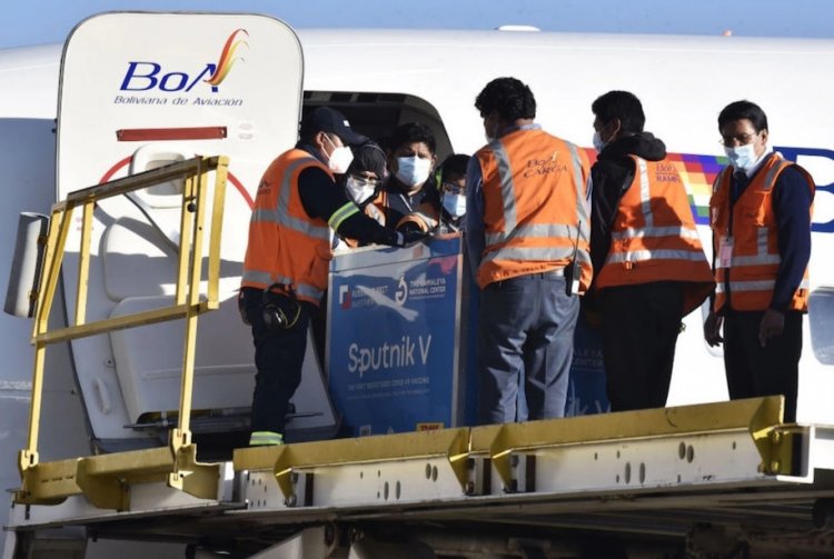 Bolivia recibe nuevo lote de 25.000 vacunas rusas contra el Covid-19