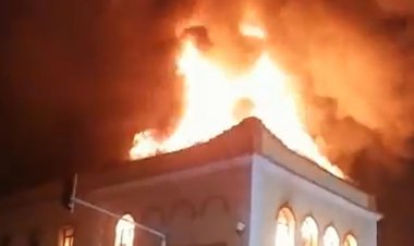 Queman palacio de Justicia en Colombia tras enfrentamiento entre manifestantes y policía