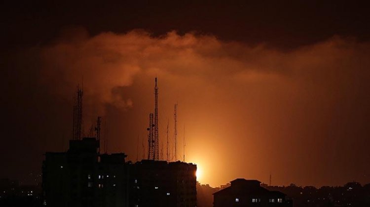 Israel bombardea la Franja de Gaza en respuesta los cohetes de Hamás