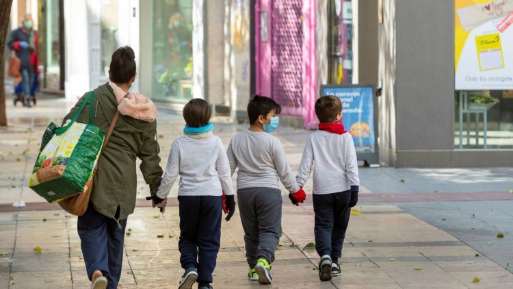 30 niños dan positivo a la COVID-19 en el peor momento de la pandemia en Cochabamba