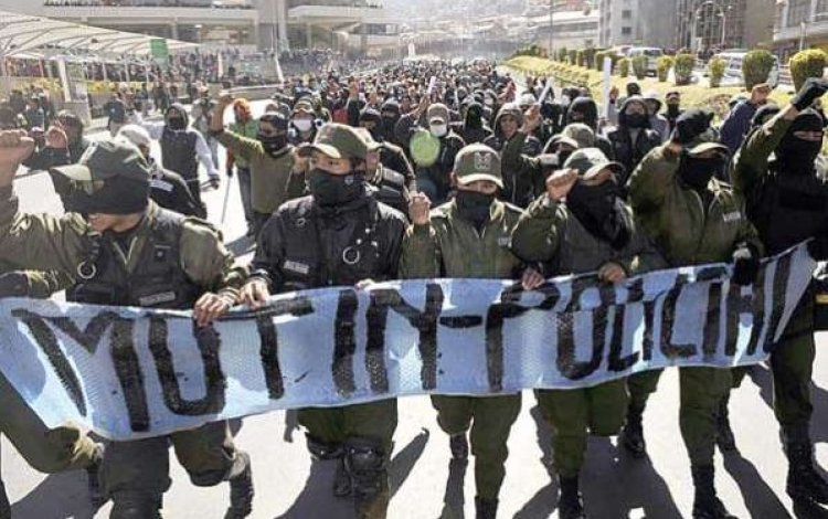 Exdiputado denuncia que Gobierno intenta generar temor en la Policía