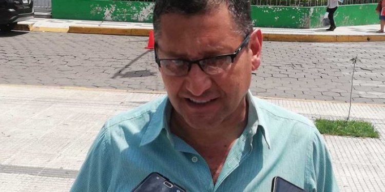 Montes pide a Argentina acortar trámites de autorización para importar oxígeno a Bolivia