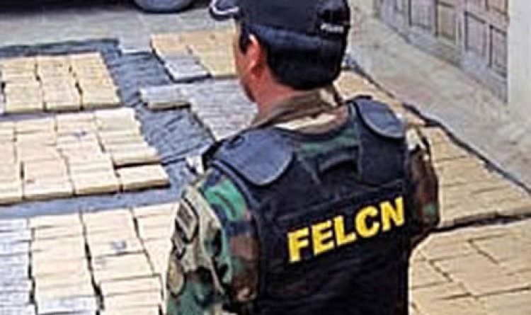 Dos ‘tragones’ pretendían transportar 1.375 gramos de droga líquida a Chile
