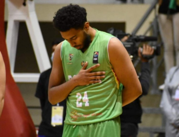 Joshua Reaves deja la selección boliviana de básquet debido a malos tratos