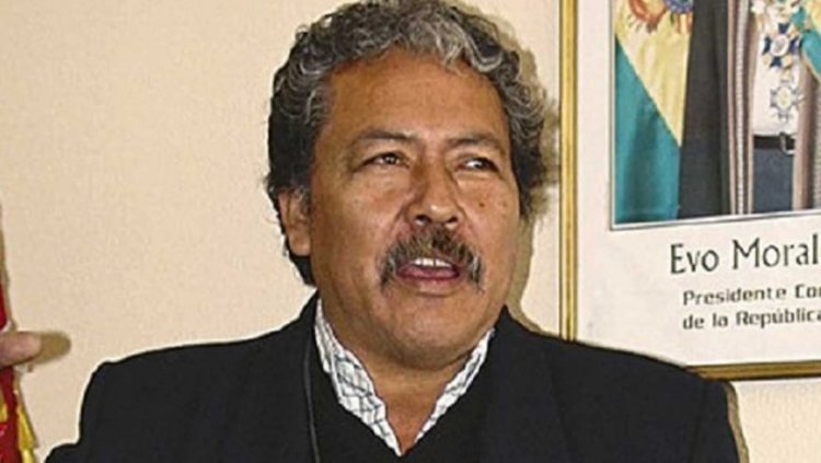 Aprueban informe para juicio de responsabilidades contra padre de Adriana Salvatierra