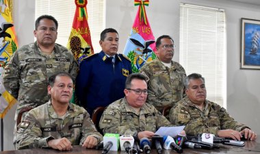 Envían a la cárcel a los excomandantes de la FAB y de la Armada por caso ‘golpe de Estado’