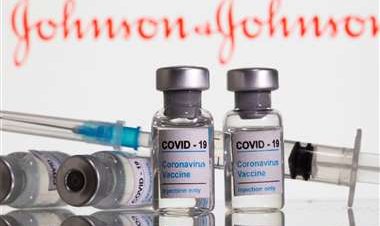 Vacuna de Johnson & Johnson "aumenta riesgo" de rara enfermedad del sistema nervioso