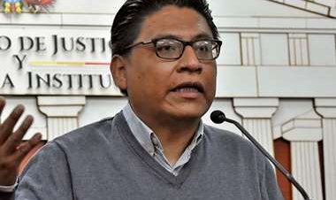 Ministro de Justicia asegura que demostrará que Áñez es autora del fallecimiento de más de 22 personas