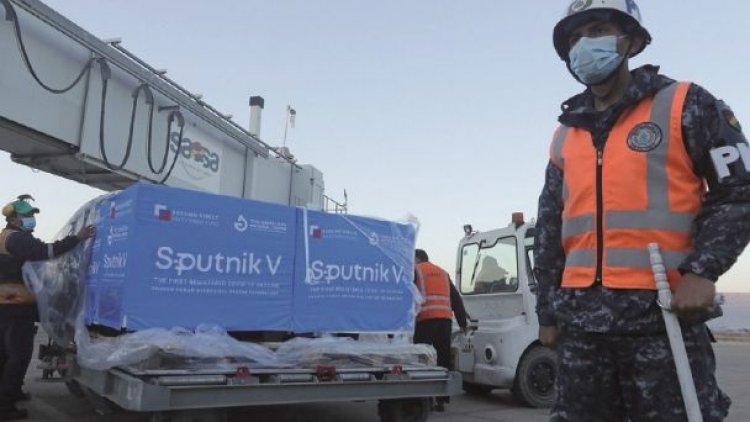 Amplían a seis meses el plazo para la 2a dosis de Sputnik-V por retraso en el envío