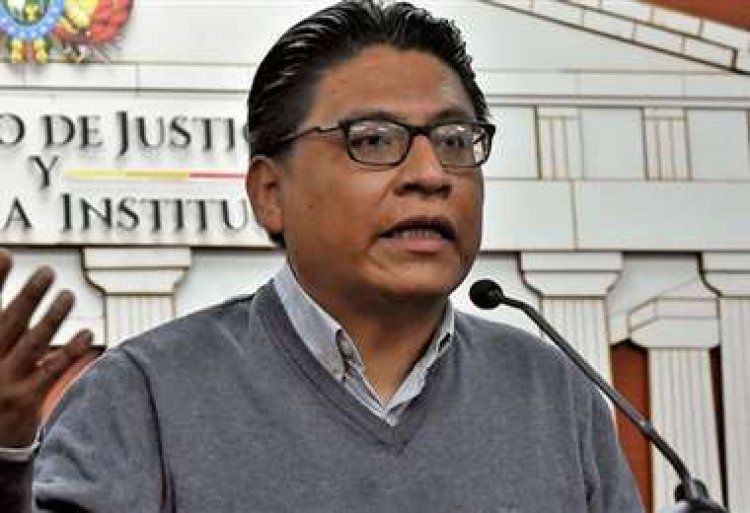 Ministro de Justicia asegura que demostrará que Áñez es autora del fallecimiento de más de 22 personas