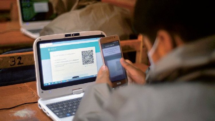 Docente que maltrató a alumnos se disculpa, pero pide a Facebook la lista de los que la insultaron