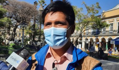 Moisés Vela: ‘hemos cambiado nuestros burros por estos autos indocumentados’