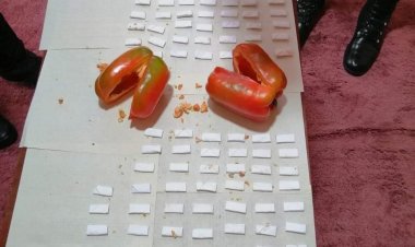Encuentran cocaína camuflado en pimentones en una cárcel de Bolivia