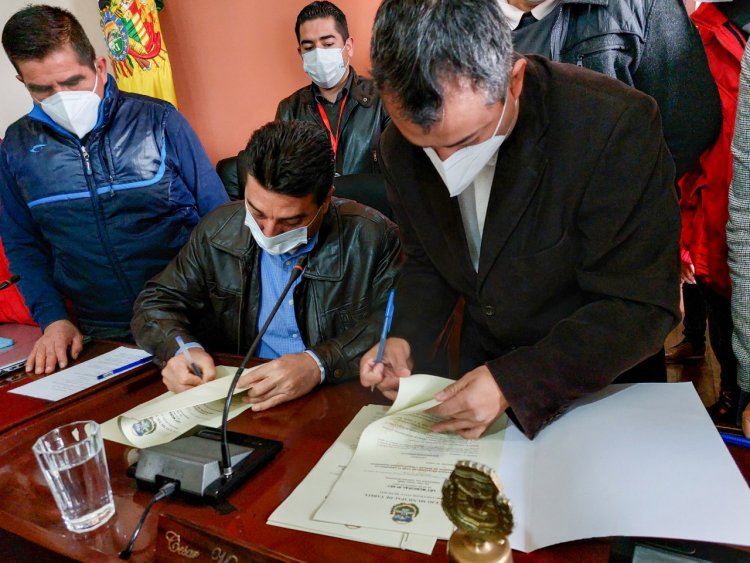 Alcalde Torres aprueba la ley de alianzas público privadas y generación de empleo