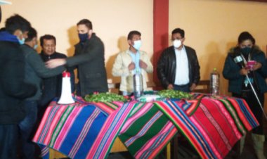 El Gobierno reconoce dirigencia de Alanes y restituye el mercado de la coca a Adepcoca