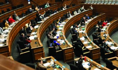 Diputados aprueba ley para que el Gobierno se haga cargo del registro de comercio