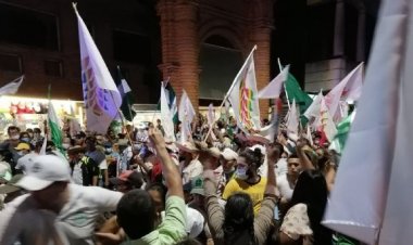 La Marcha Indígena llega a la plaza 24 de Septiembre en medio de una ovación