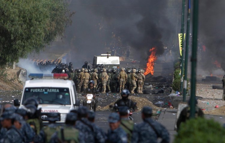 Víctimas de Huayllani piden a Áñez ‘hablar la verdad’ y amenazan con protestas